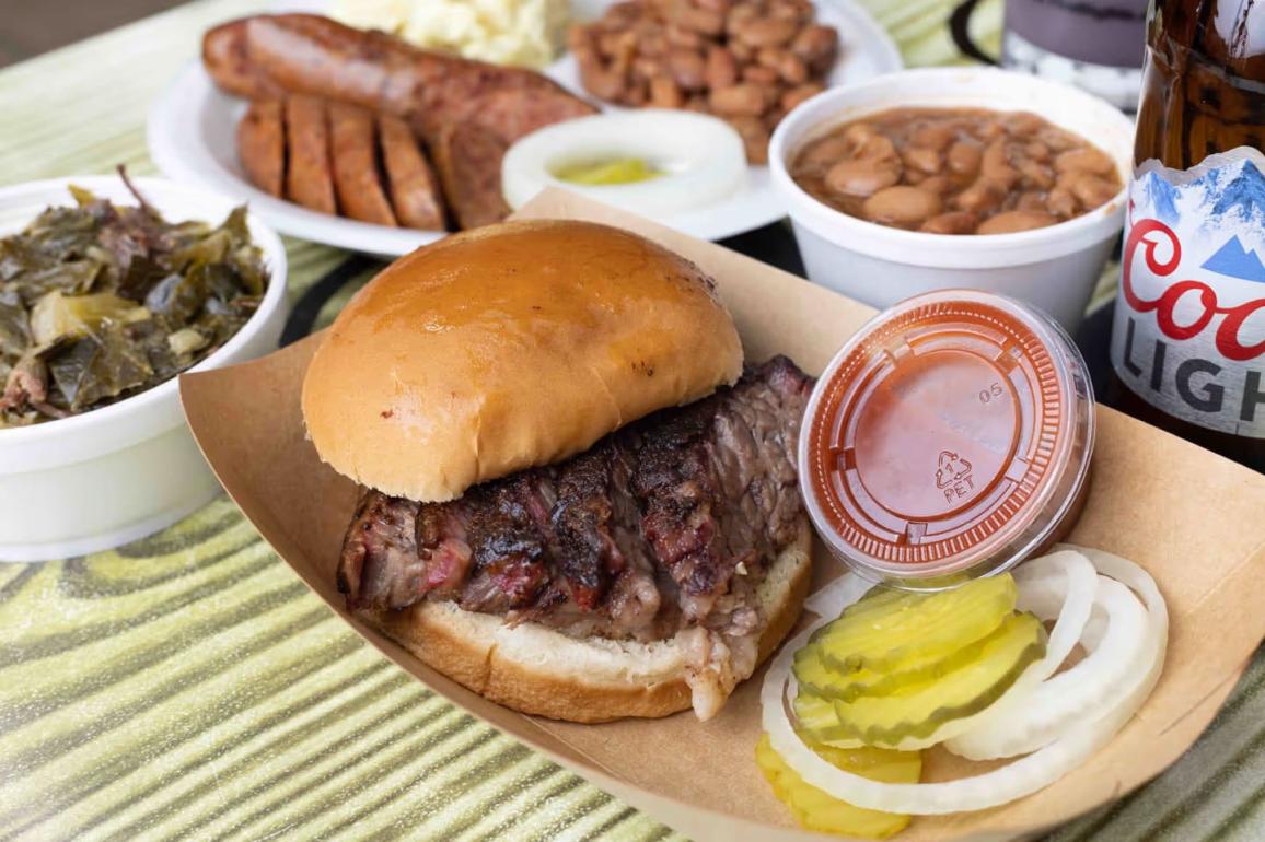 Brisket vs. Pulled Pork: Which BBQ Classic Reigns Supreme in San Antonio?